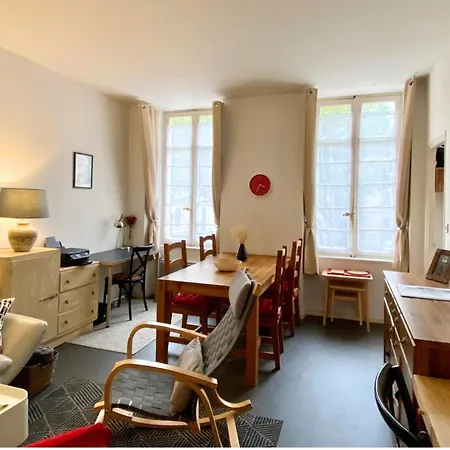 Le Tassigny - Centre - Proche Cite Medievale- Wifi - Ideal Famille, Couple Et Pro Appartamento
