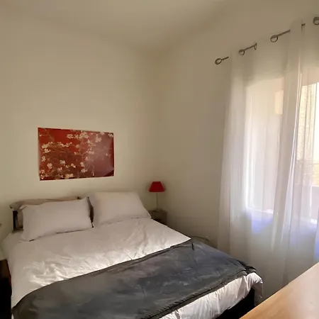 Appartamento Le Tassigny - Centre - Proche Cite Medievale- Wifi - Ideal Famille, Couple Et Pro *